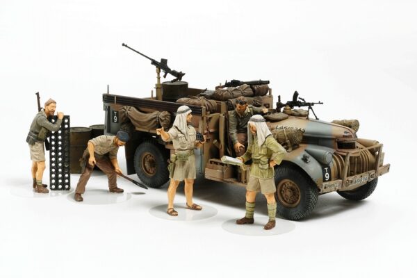 Tamiya 32407 British LRDG Command Car North Africa with 7 Figures