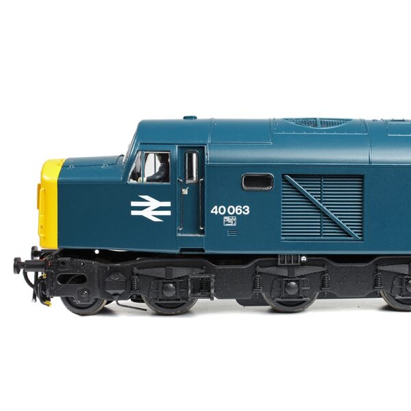 Bachmann 32-490 Class 40 Centre Headcode (ScR) 40063 BR Blue - Image 3