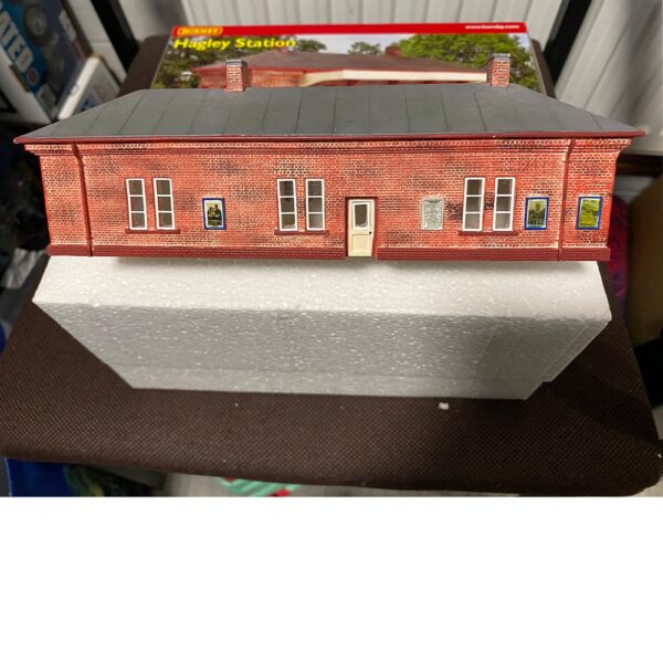 Hornby R9752-PO Hagley Station Pre-Owned - Image 3