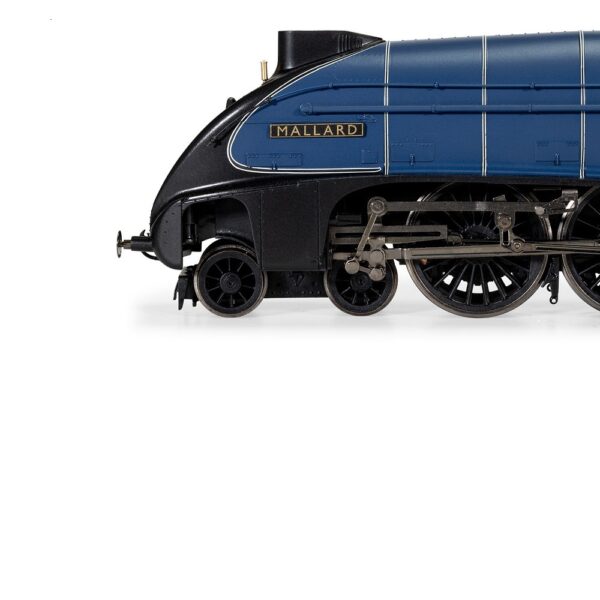 Hornby R1282M Mallard Record Breaker Train Set - Era 3 - Image 6