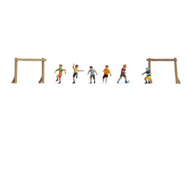 Noch 15817 OO Gauge Children Playing Football (6) Figure Set