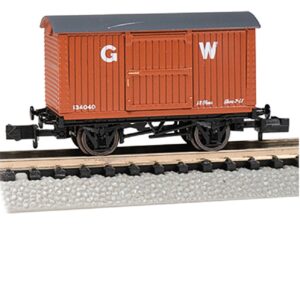 Graham Farish 77088 Thomas & Friends N Gauge Box Van - Great Western