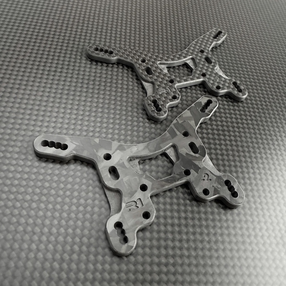 R1 Wurks R1W-900266 Gloss Carbon Fibre -2mm Rear Shock Tower (Schumacher Cat PB) - Image 4