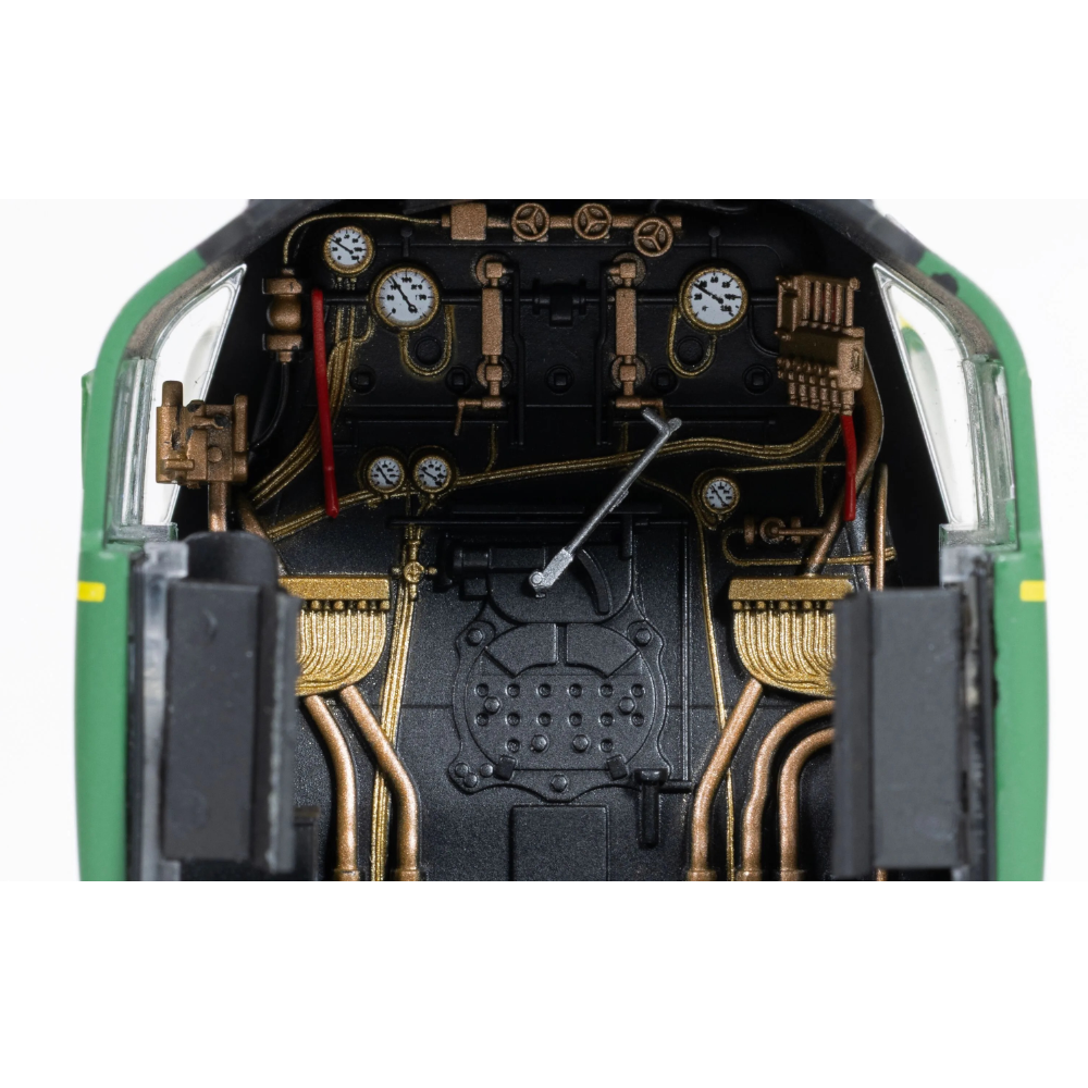 Hornby R30560SS Merchant Navy Class - 21C4 'Cunard White Star' (With Steam Generator) - Image 6